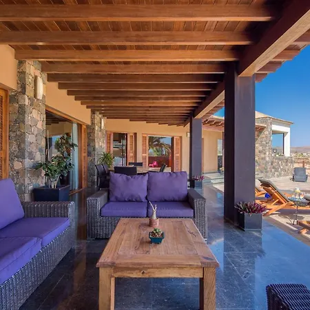 Atlanntes Con Piscina En Fuerteventura Triquivijate