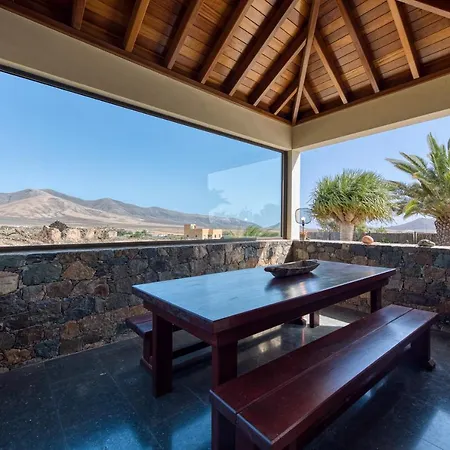 Atlanntes Con Piscina En Fuerteventura *