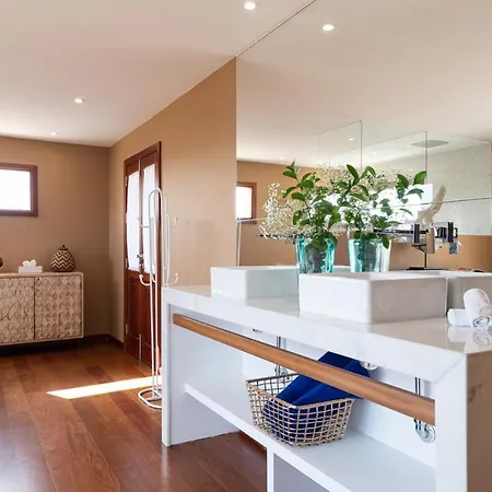 Atlanntes Con Piscina En Fuerteventura Villa Triquivijate