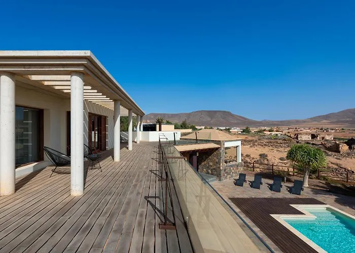 Atlanntes Con Piscina En Fuerteventura فيلة