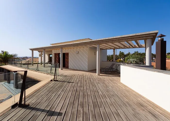 Atlanntes Con Piscina En Fuerteventura Villa