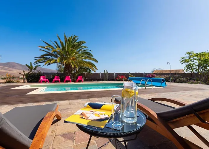 Atlanntes Con Piscina En Fuerteventura Triquivijate