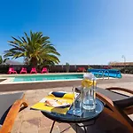 Atlanntes Con Piscina En Fuerteventura Triquivijate